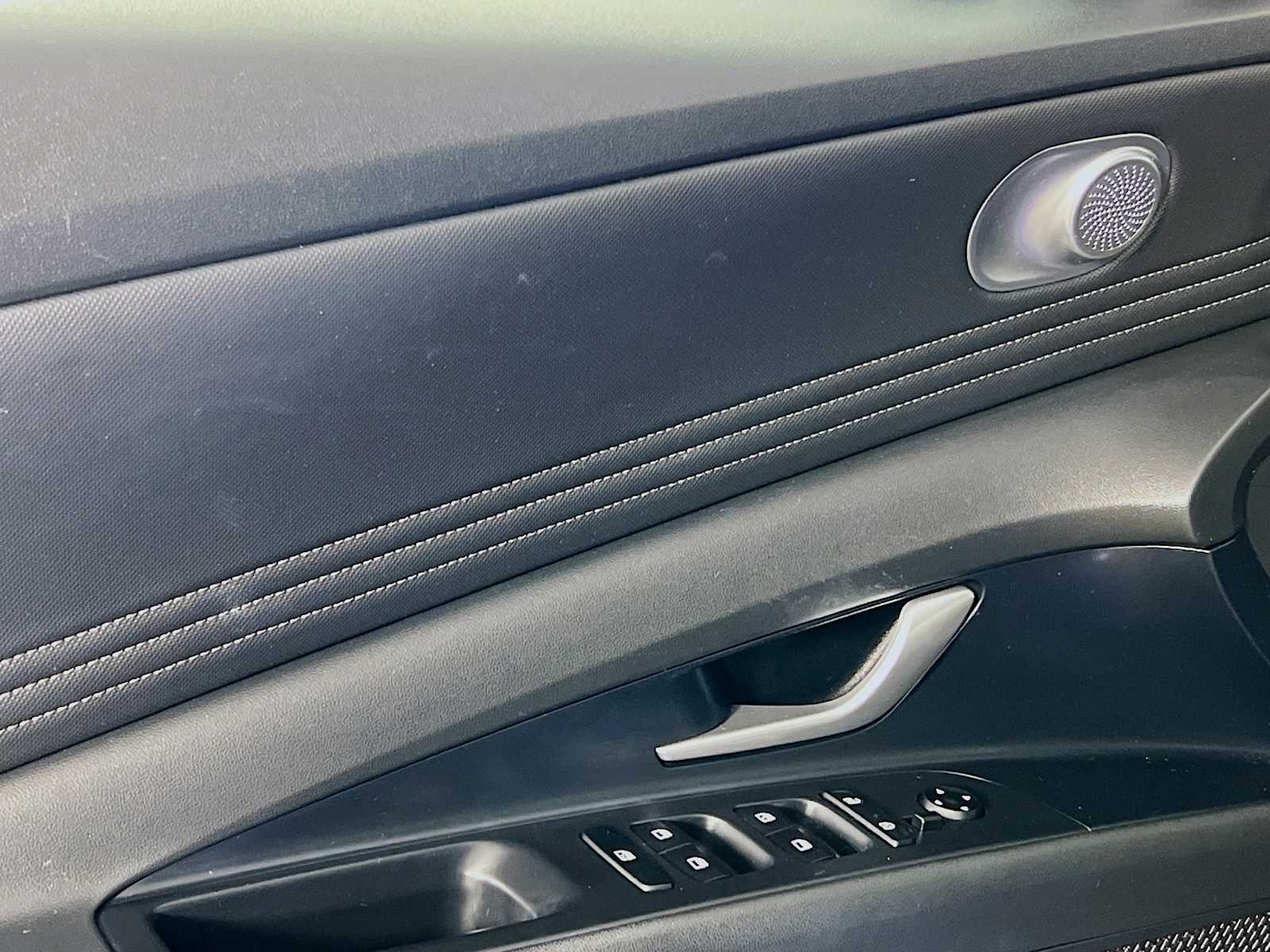 2023 Hyundai Elantra SEL - Photo 18