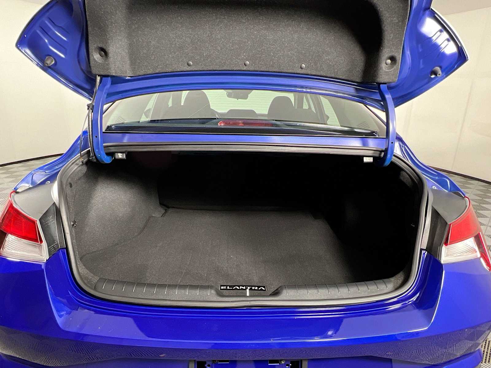 2023 Hyundai Elantra SEL - Photo 26