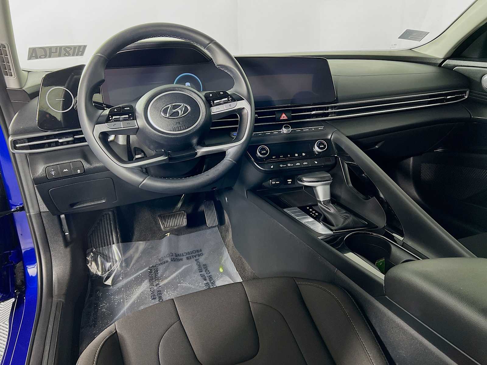 2023 Hyundai Elantra SEL - Photo 9