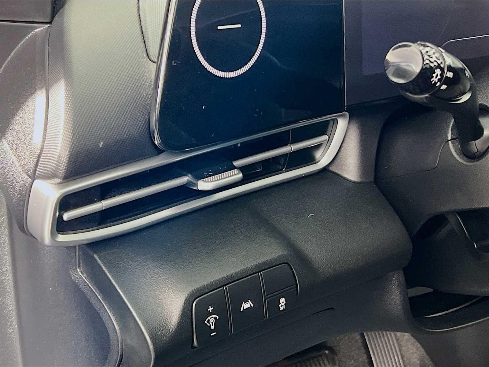 2023 Hyundai Elantra SEL - Photo 10