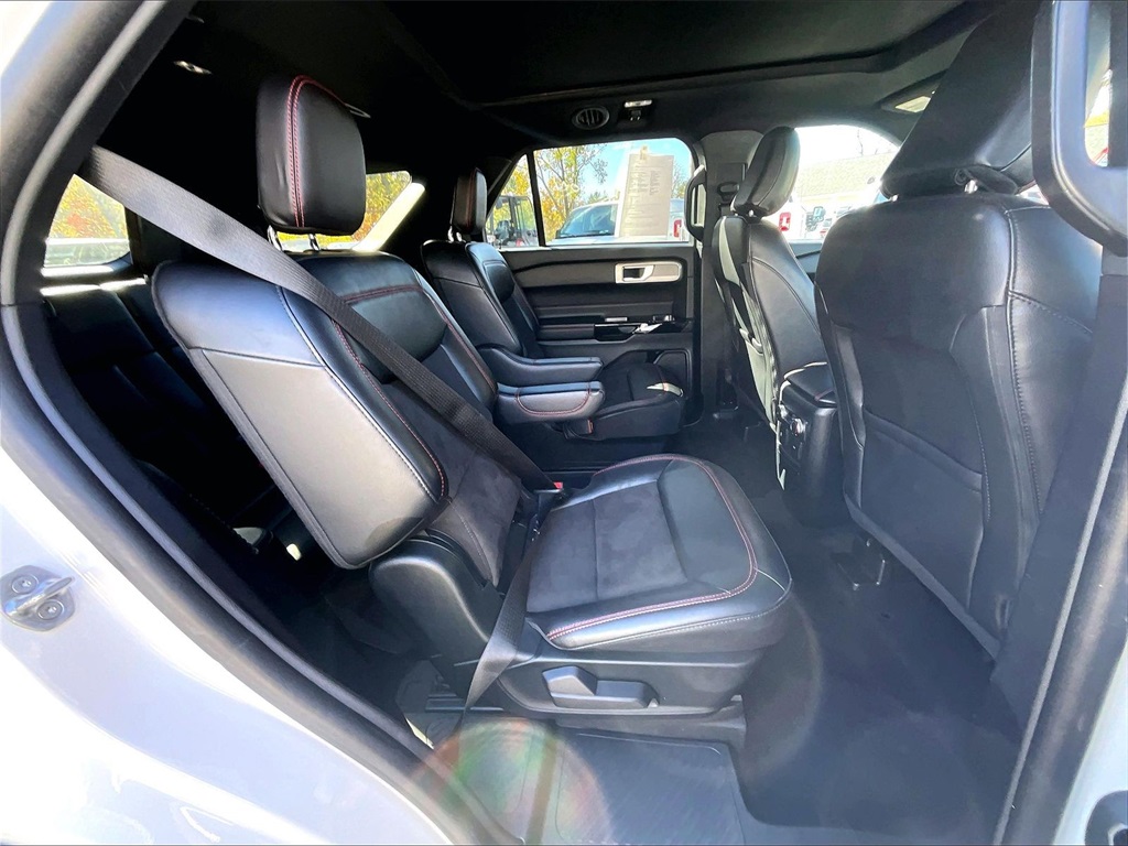 2022 Ford Explorer ST-Line - Photo 23