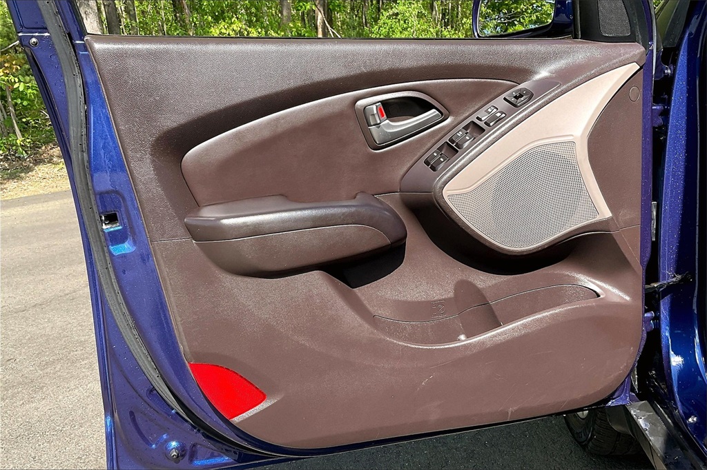 2011 Hyundai Tucson Limited - Photo 9