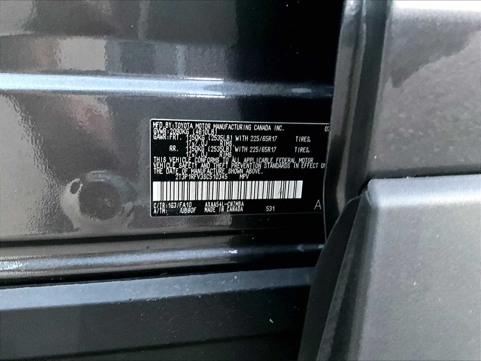 2025 Toyota RAV4 XLE - Photo 6