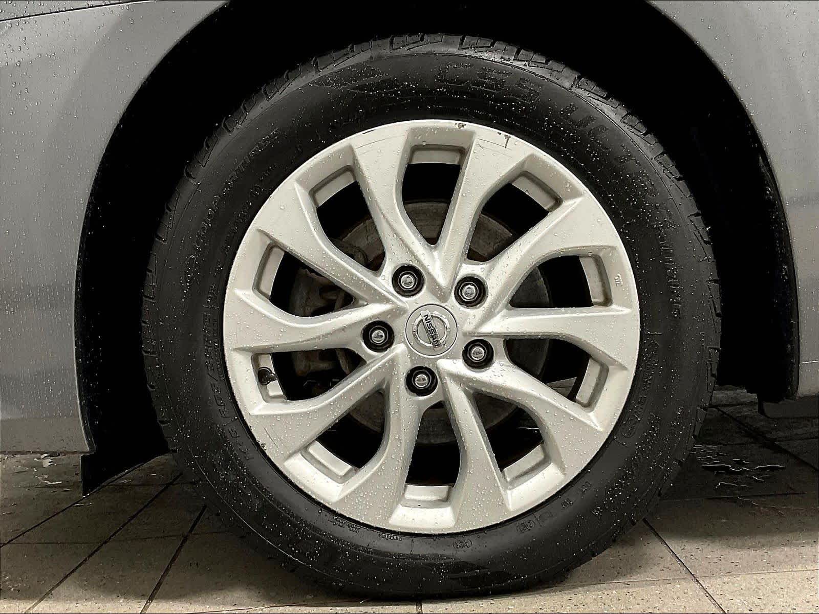 2018 Nissan Sentra SV - Photo 7