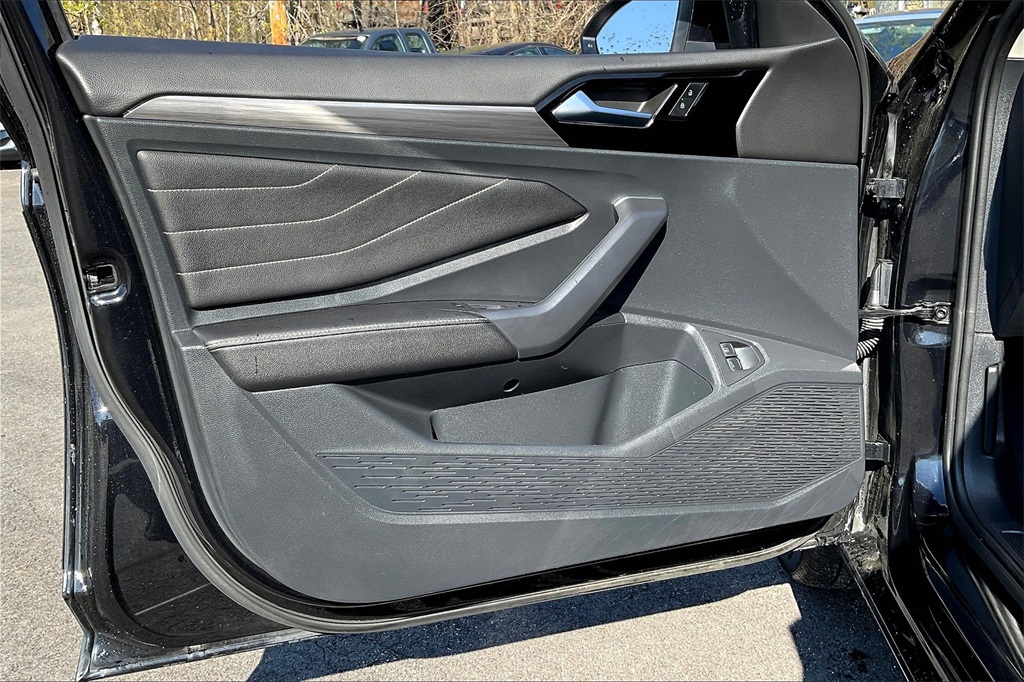 2022 Volkswagen Jetta 1.5T SEL - Photo 9