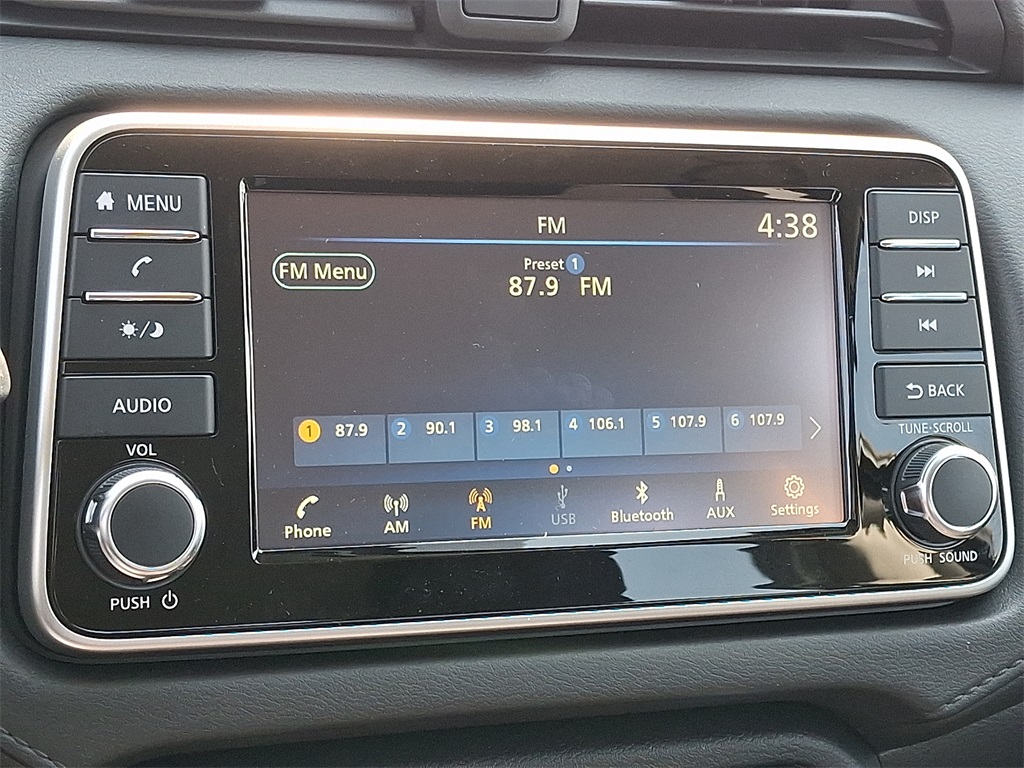 2025 Nissan Versa 1.6 S - Photo 12