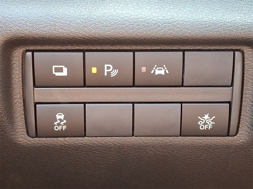 2025 Nissan Versa 1.6 S - Photo 16