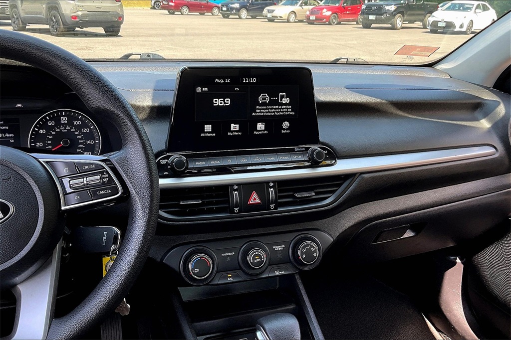 2021 Kia Forte LXS - Photo 18