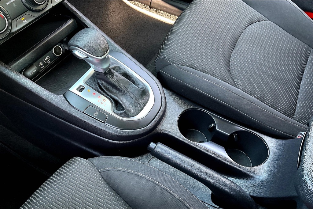 2021 Kia Forte LXS - Photo 20
