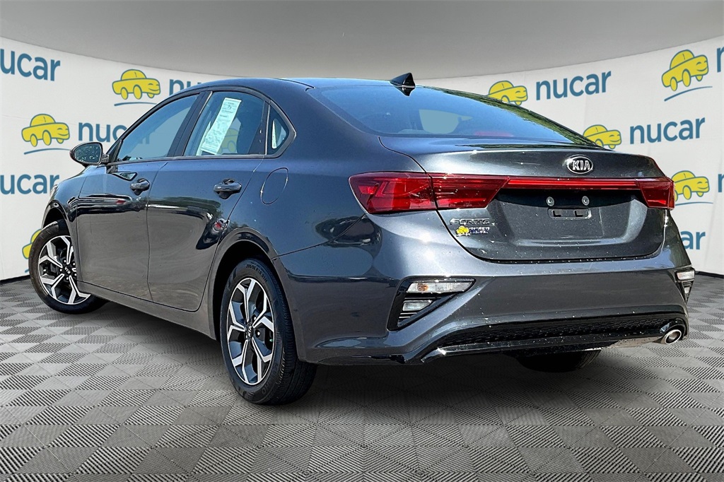 2021 Kia Forte LXS - Photo 4