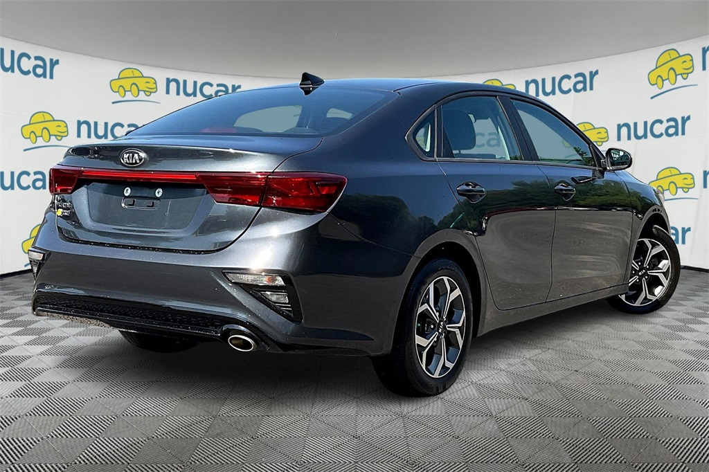 2021 Kia Forte LXS - Photo 6