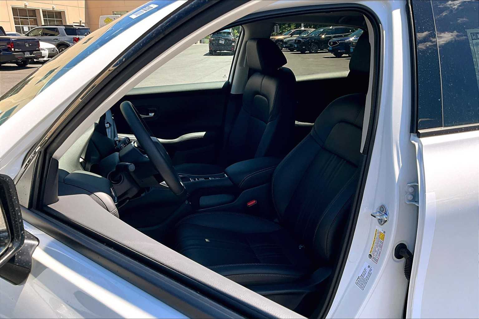 2026 Honda HR-V EX-L - Photo 11