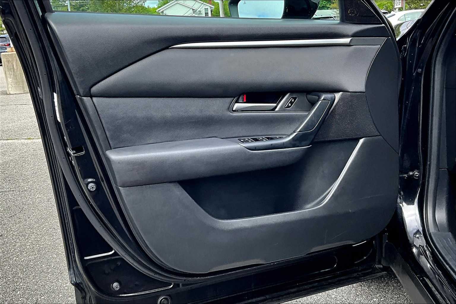 2024 Mazda CX-50 2.5 S Preferred Package - Photo 9