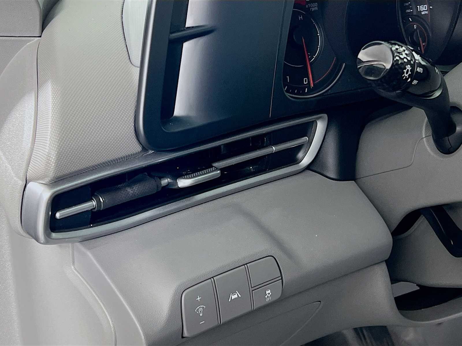 2021 Hyundai Elantra SEL - Photo 4