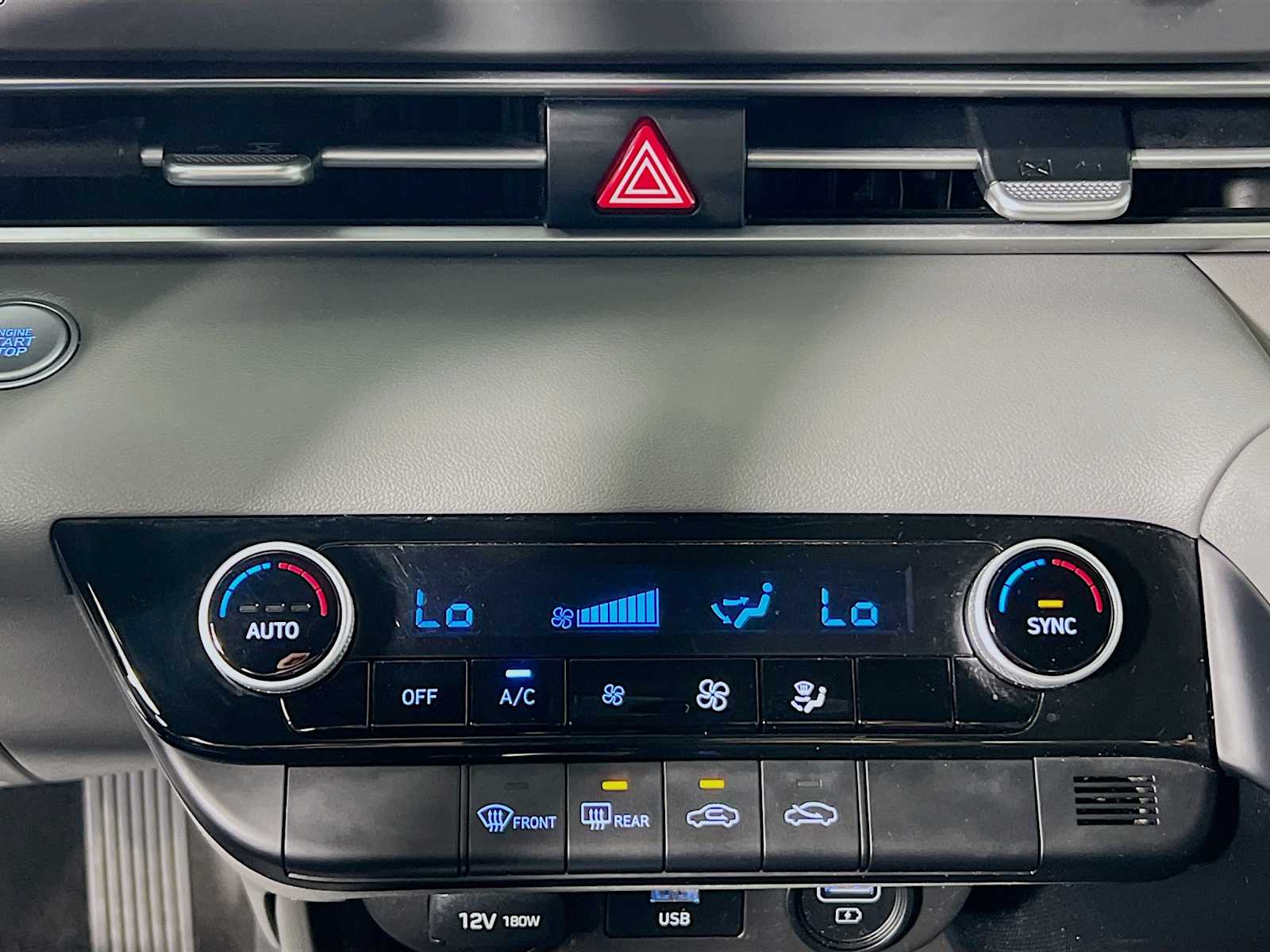 2021 Hyundai Elantra SEL - Photo 7