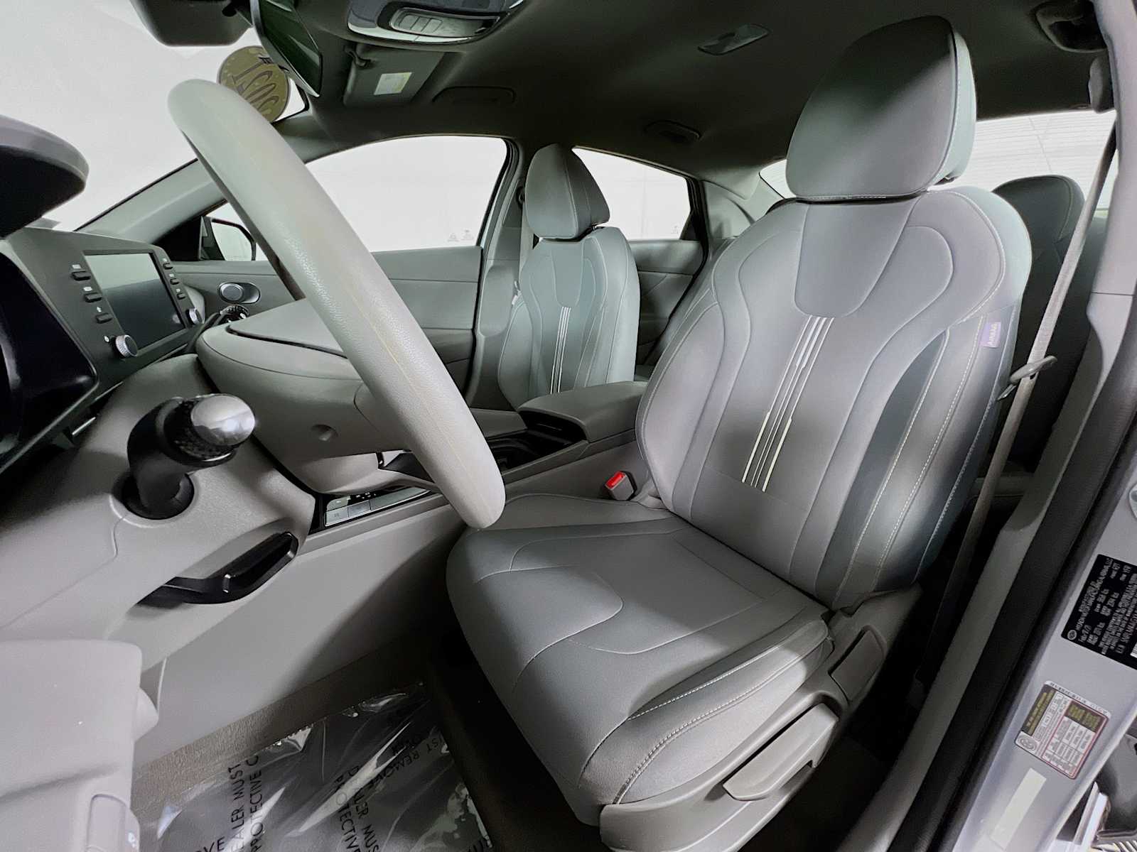 2021 Hyundai Elantra SEL - Photo 9