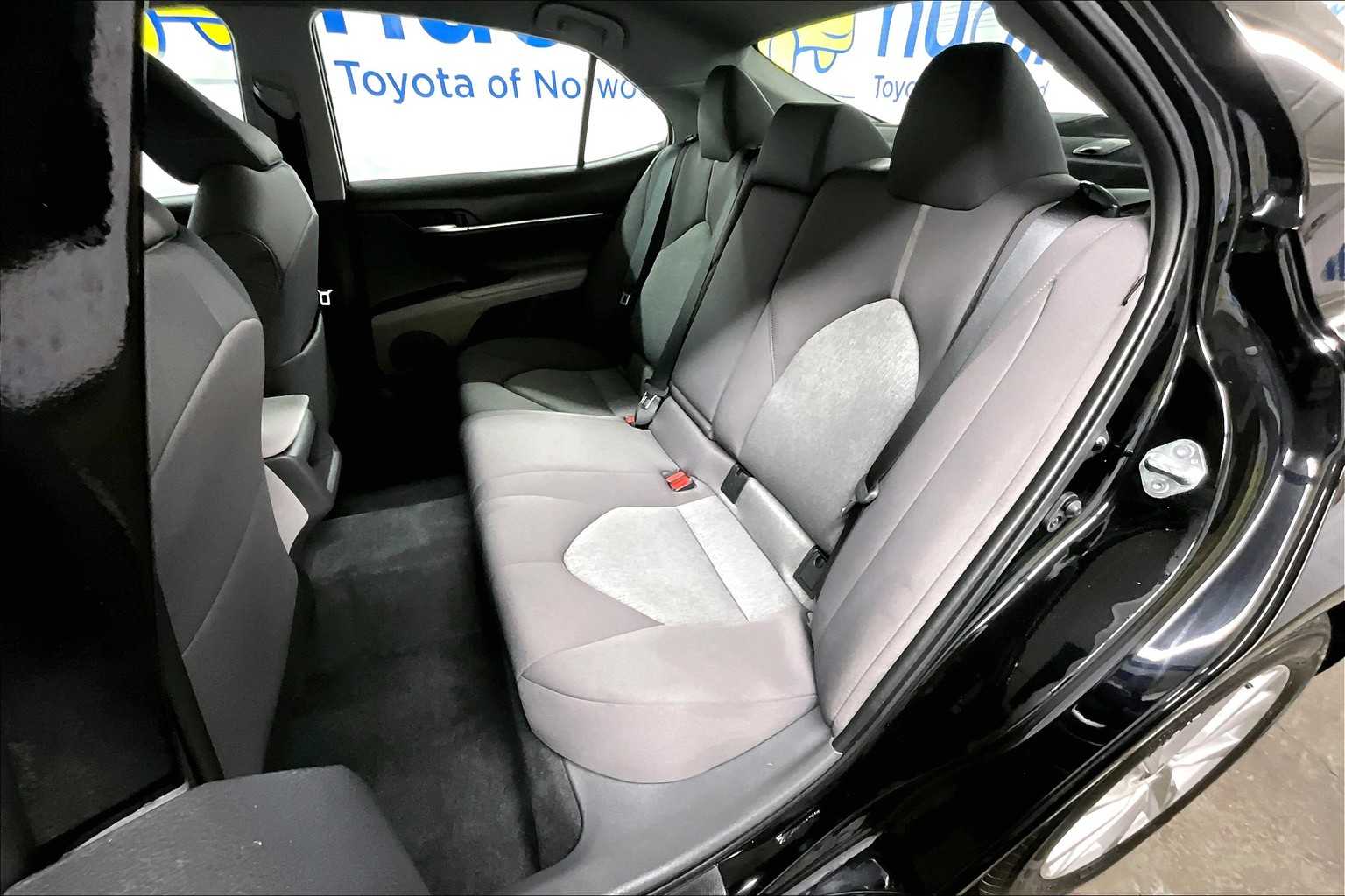 2022 Toyota Camry LE - Photo 15