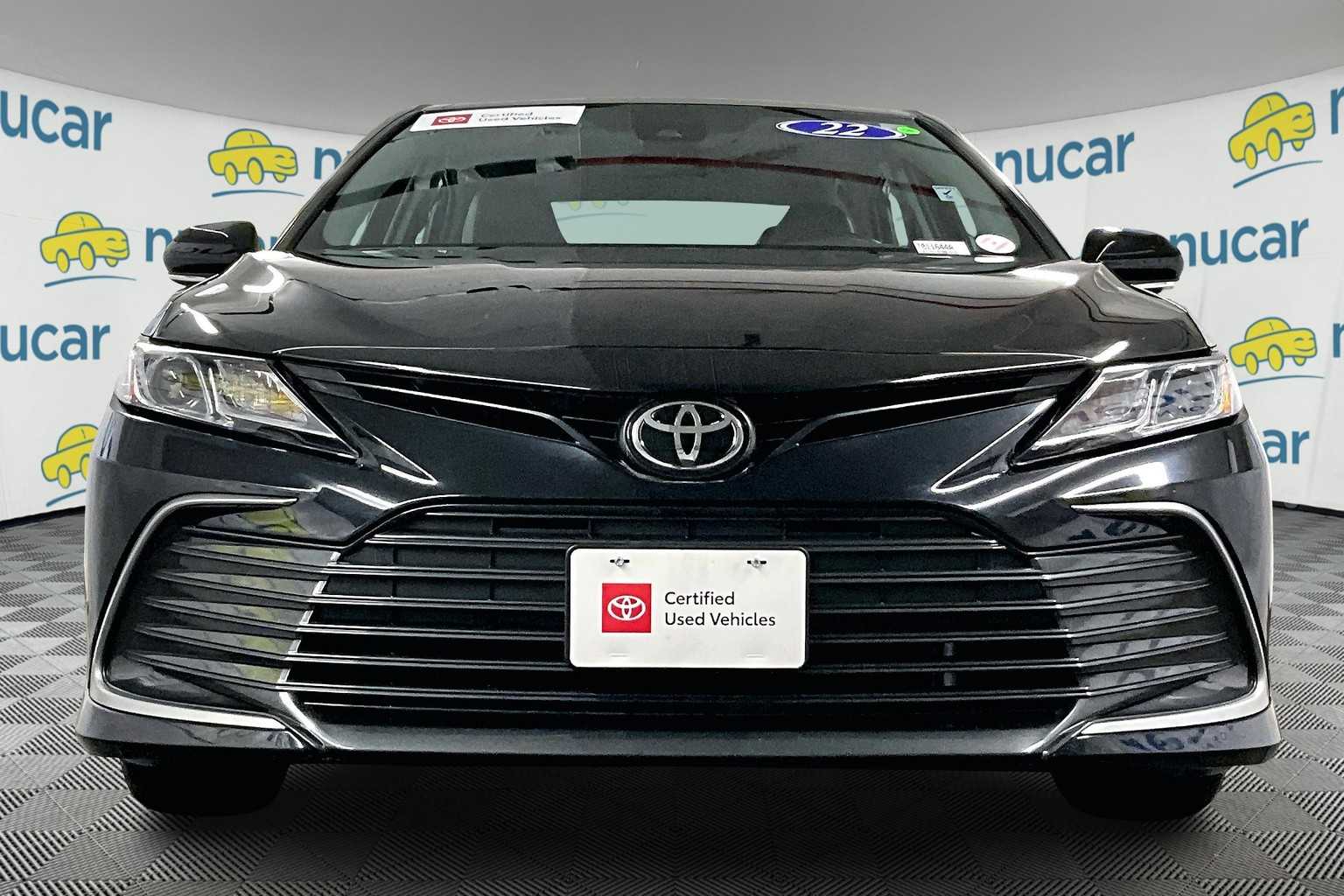 2022 Toyota Camry LE - Photo 2