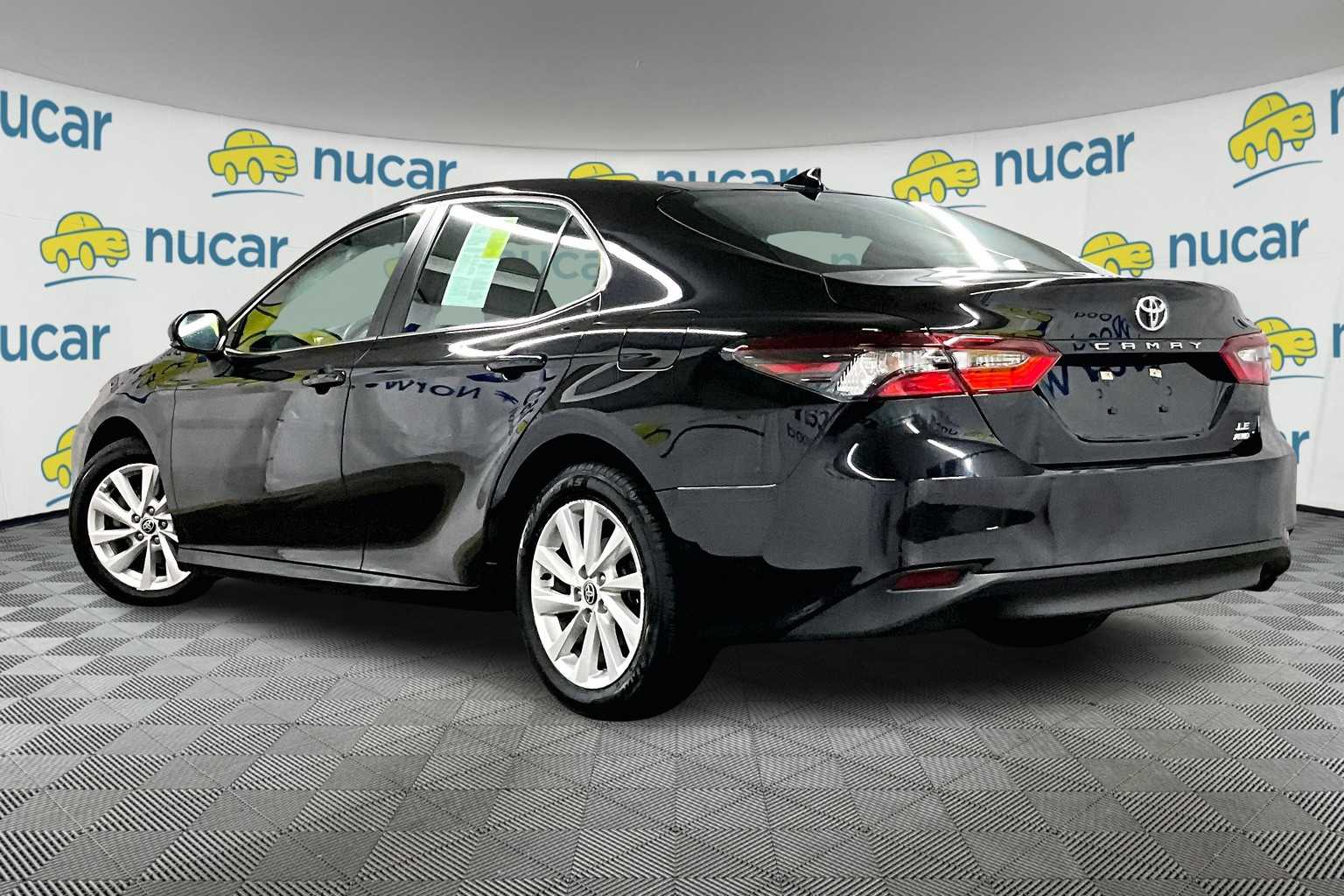 2022 Toyota Camry LE - Photo 4
