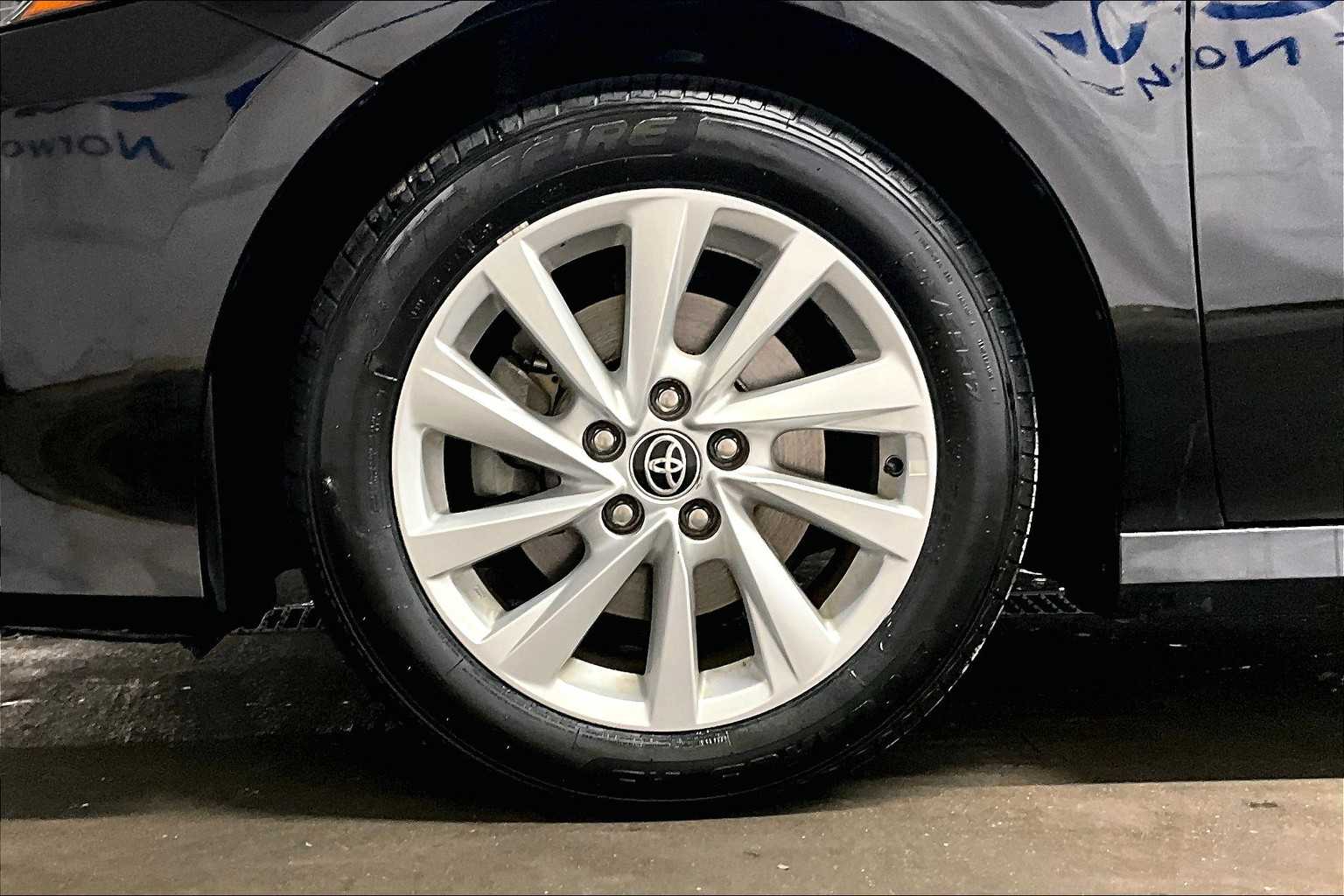 2022 Toyota Camry LE - Photo 7