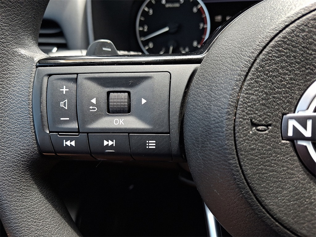 2023 Nissan Rogue SV - Photo 20