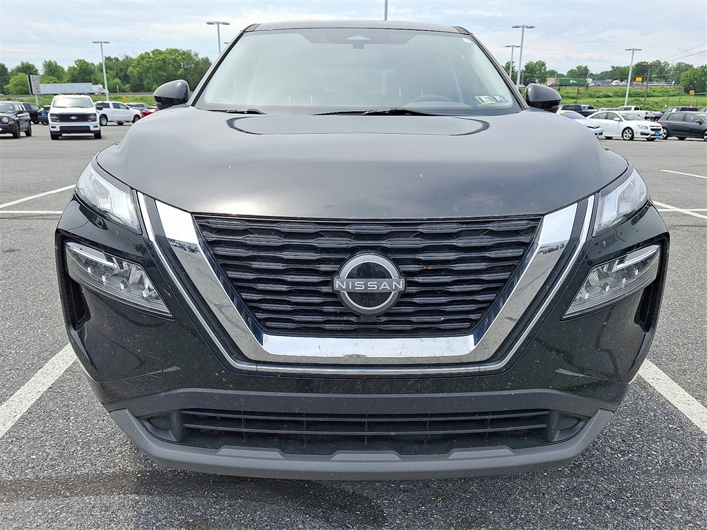2023 Nissan Rogue SV - Photo 2