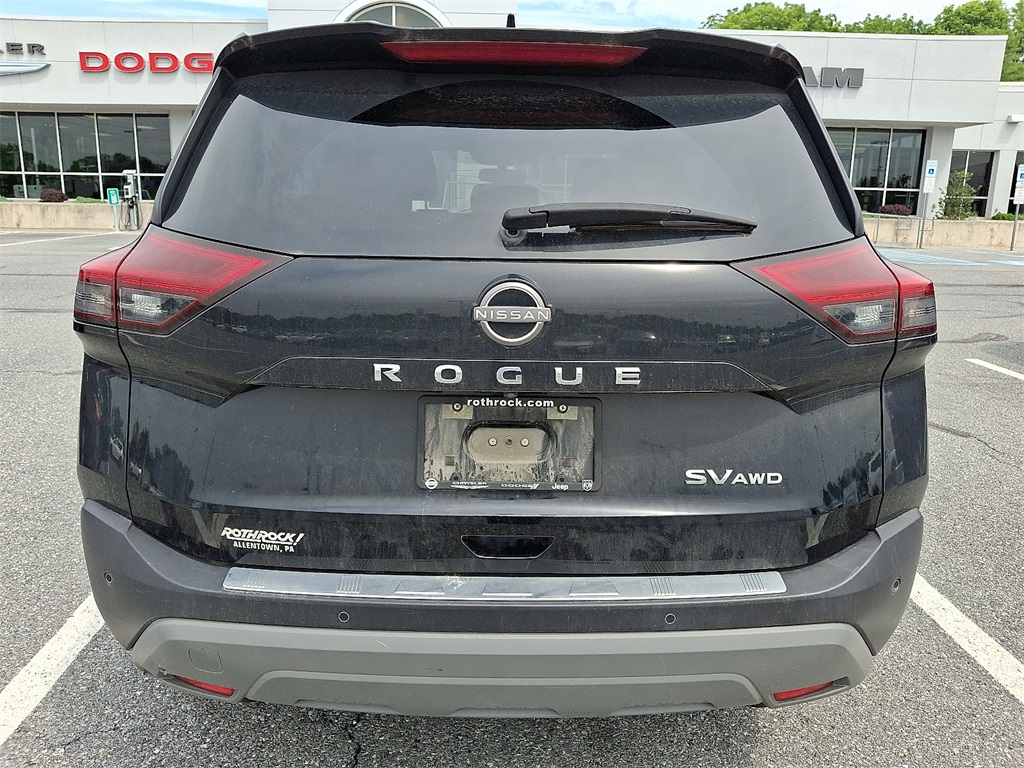 2023 Nissan Rogue SV - Photo 5