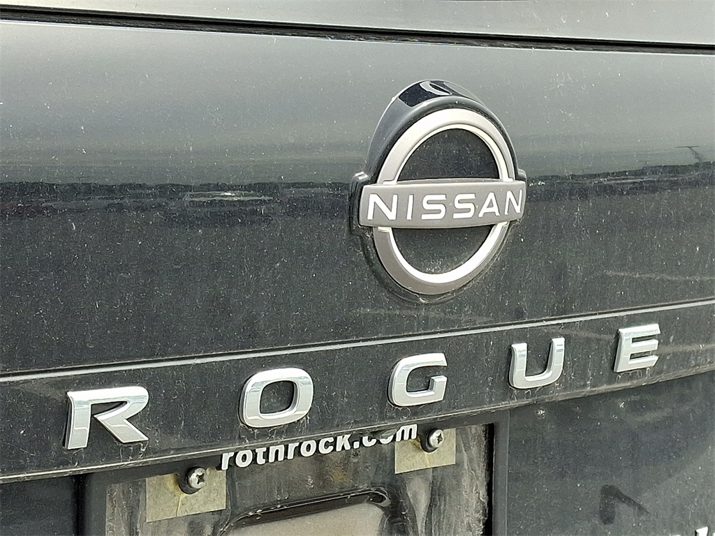 2023 Nissan Rogue SV - Photo 9
