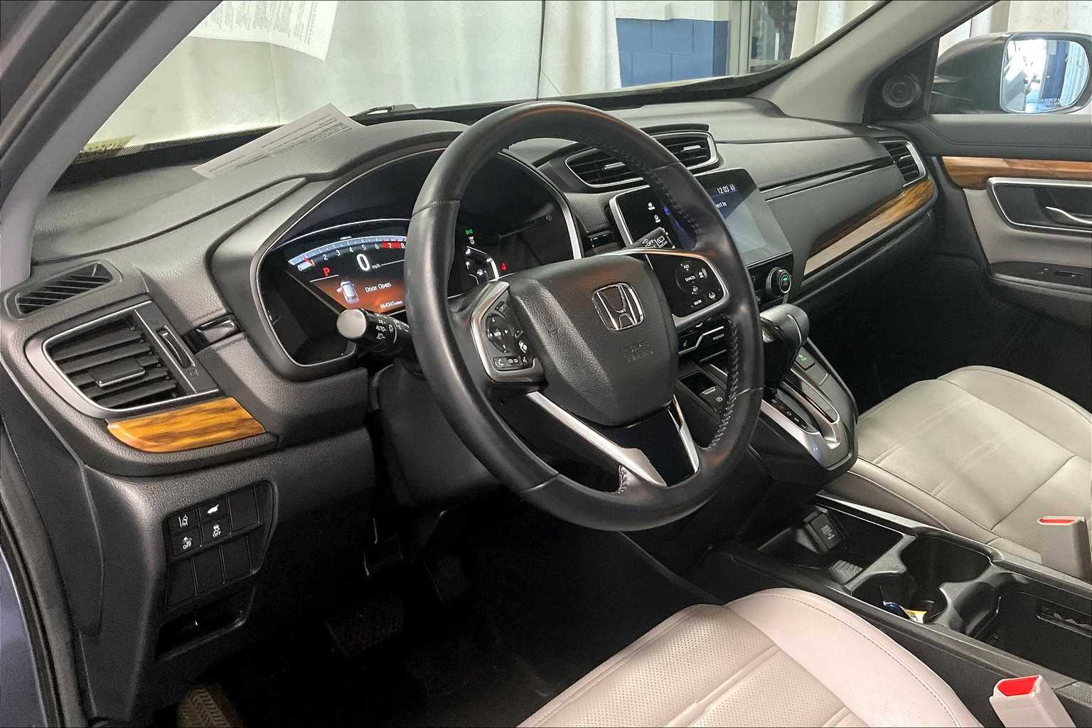2017 Honda CR-V Touring - Photo 8