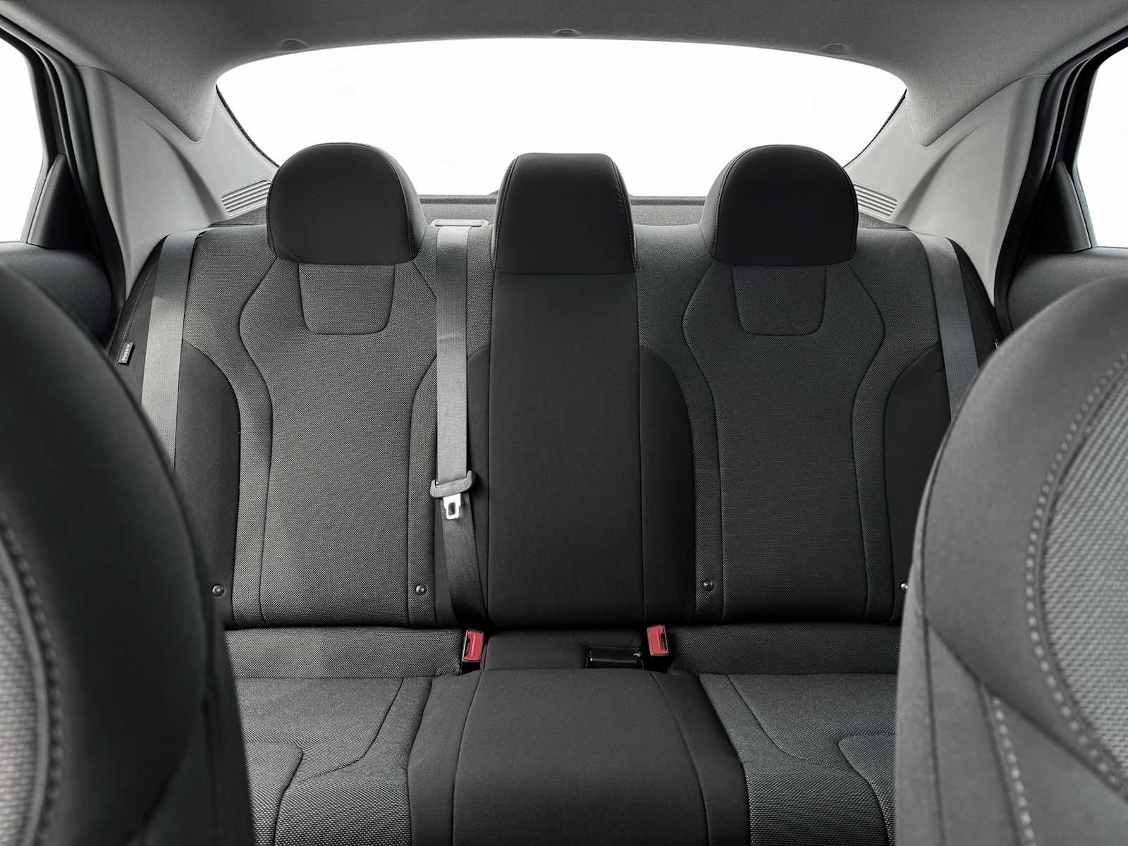 2025 Hyundai Elantra SE - Photo 16