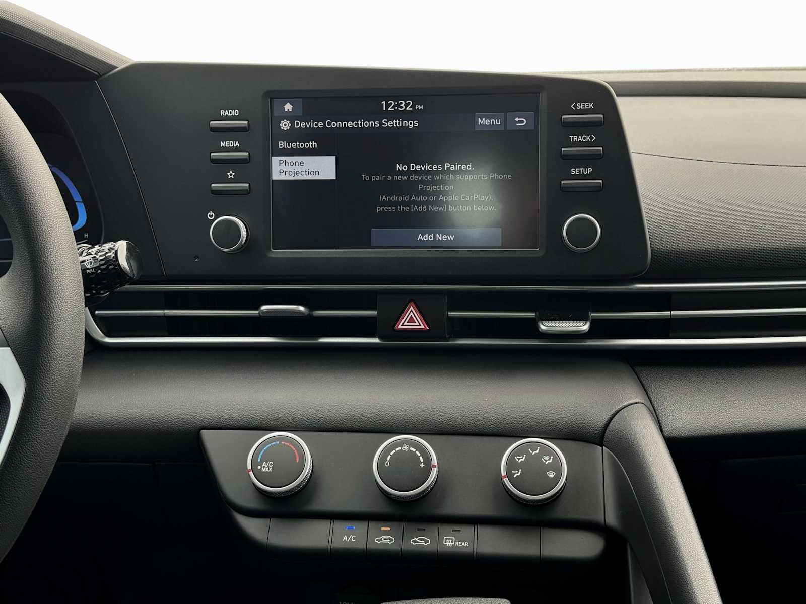 2025 Hyundai Elantra SE - Photo 19