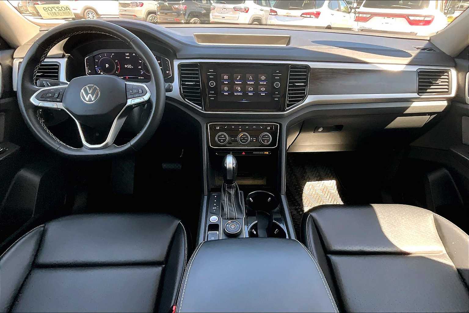 2022 Volkswagen Atlas 3.6L V6 SE w/Technology - Photo 22