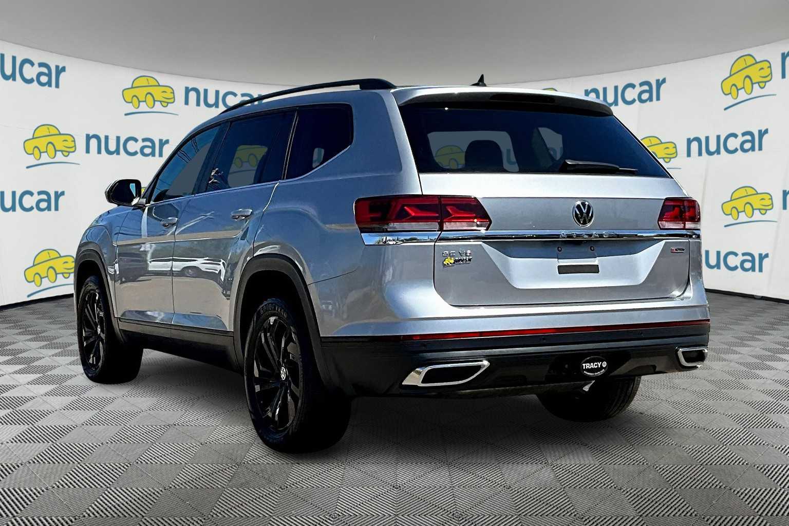 2022 Volkswagen Atlas 3.6L V6 SE w/Technology - Photo 4