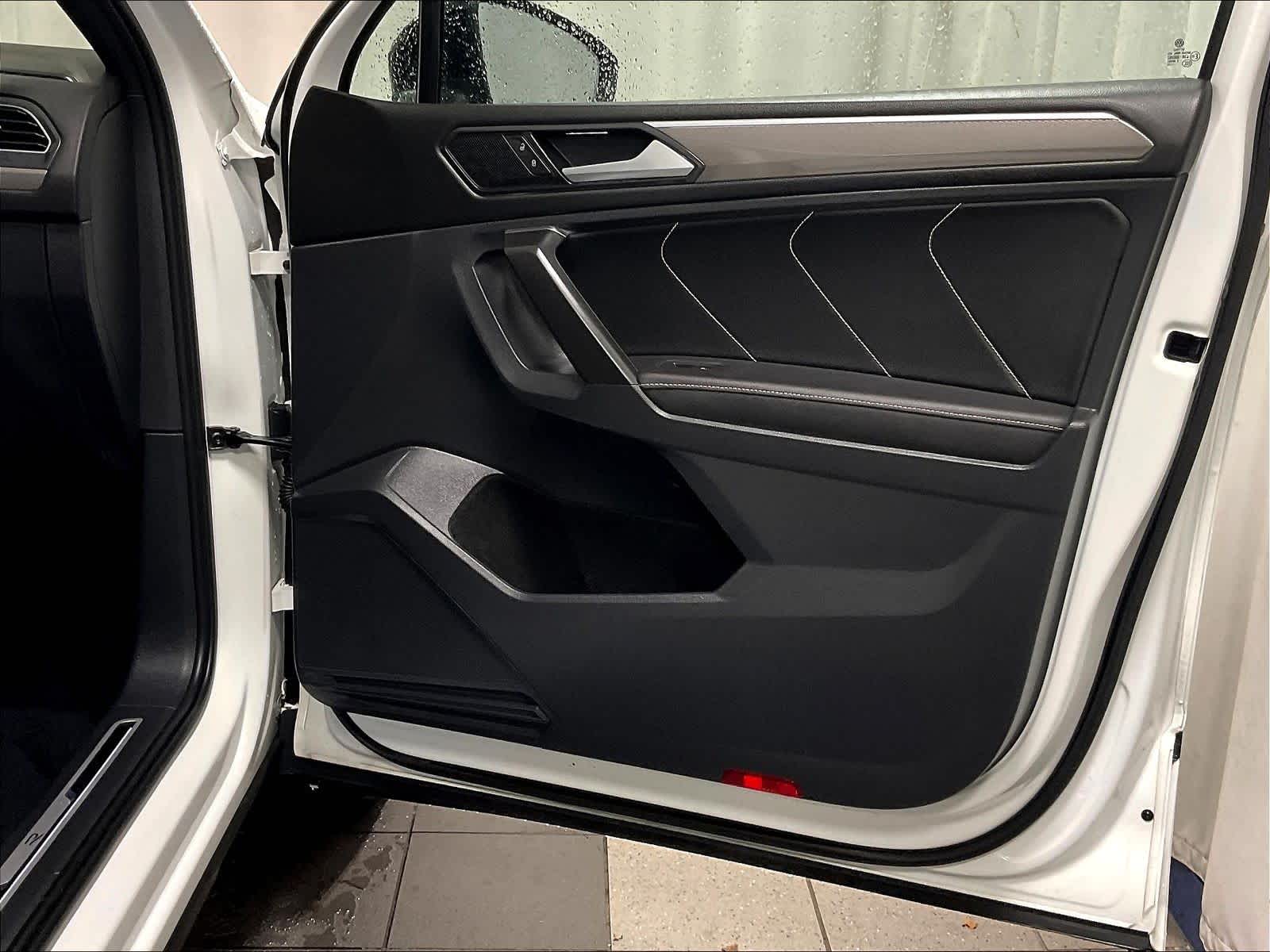 2022 Volkswagen Tiguan SE R-Line Black - Photo 12