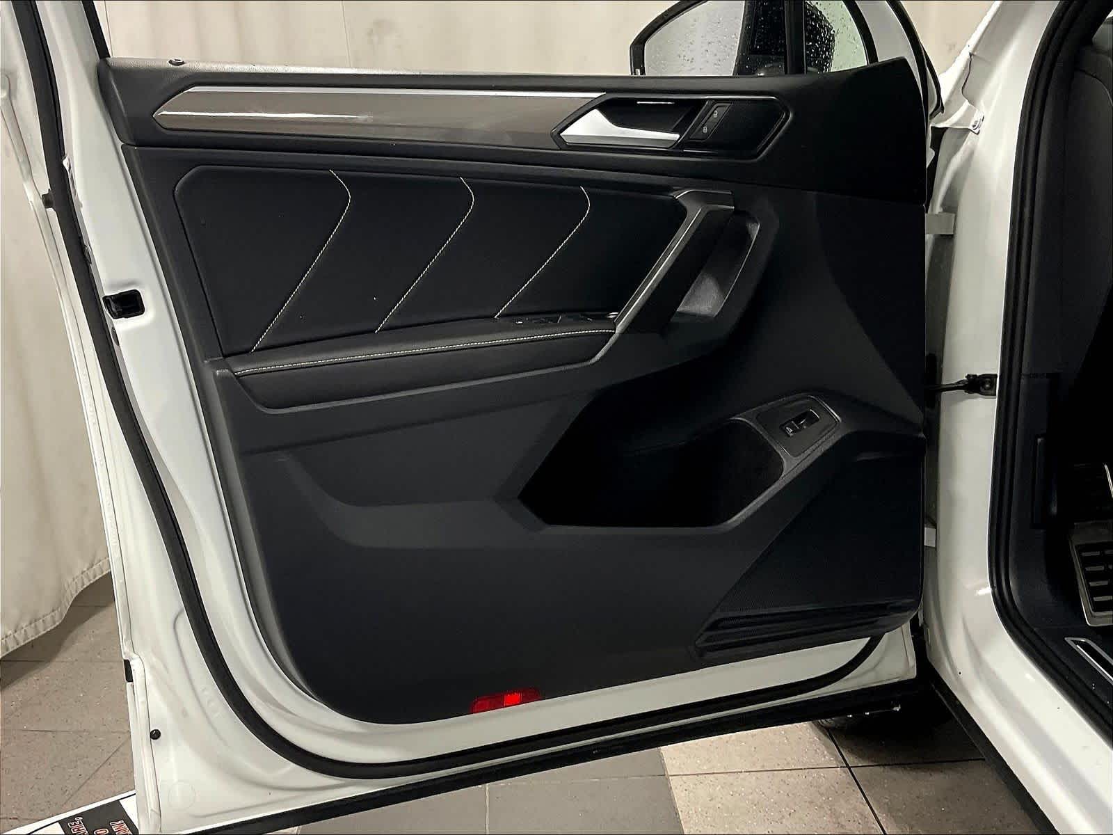 2022 Volkswagen Tiguan SE R-Line Black - Photo 9