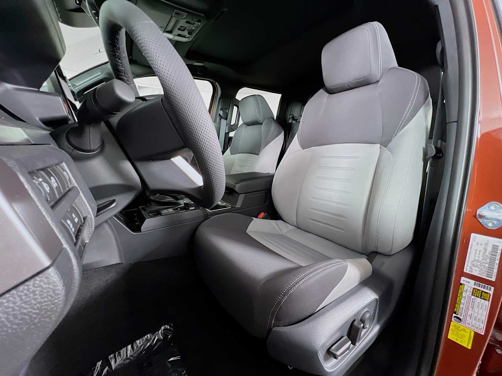 2025 Toyota Tacoma TRD Off Road Hybrid - Photo 12