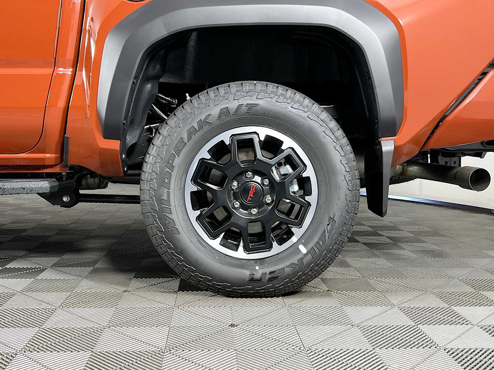 2025 Toyota Tacoma TRD Off Road Hybrid - Photo 18