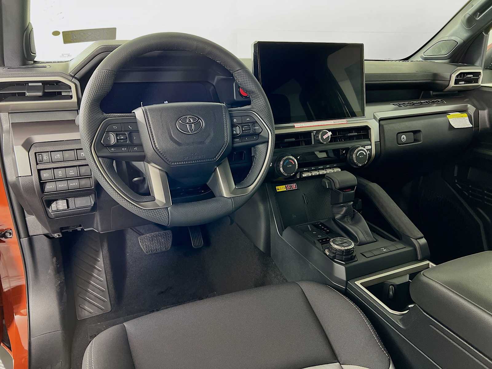 2025 Toyota Tacoma TRD Off Road Hybrid - Photo 6