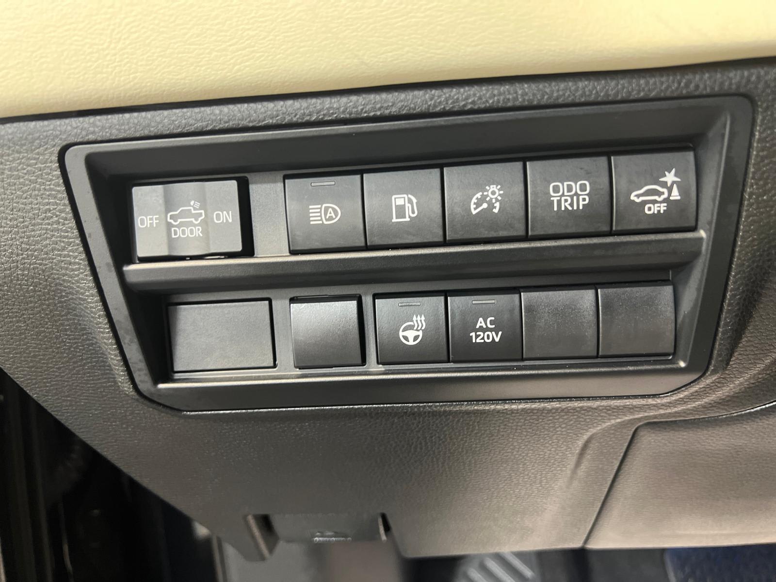2022 Toyota Tundra 1794 Edition Hybrid - Photo 24