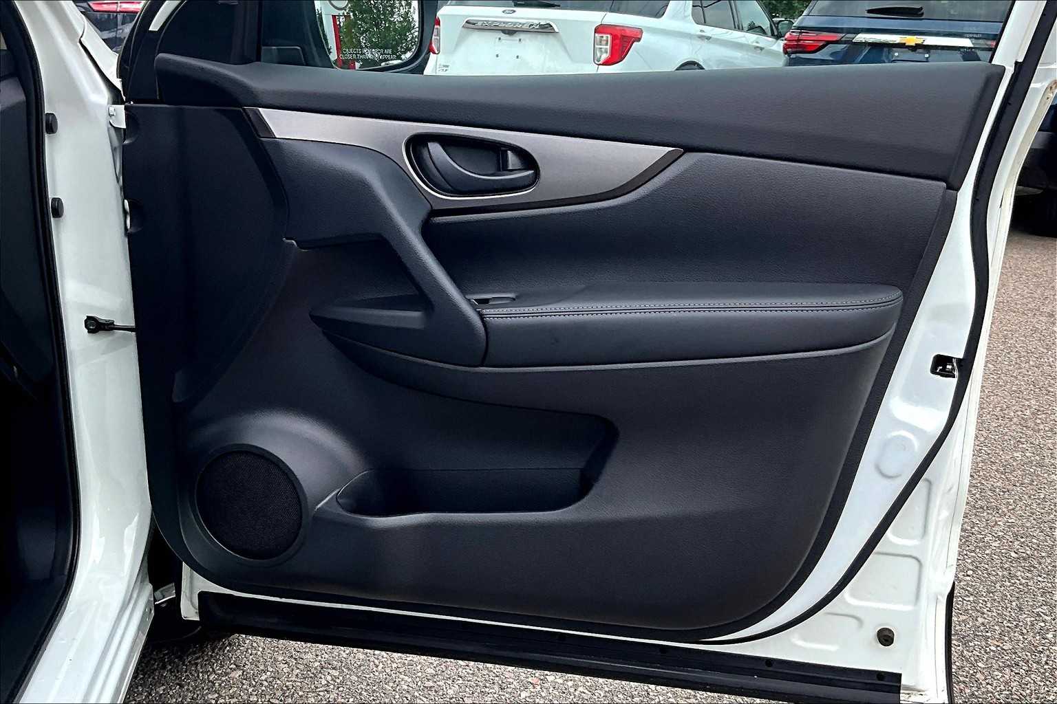 2022 Nissan Rogue Sport S - Photo 12