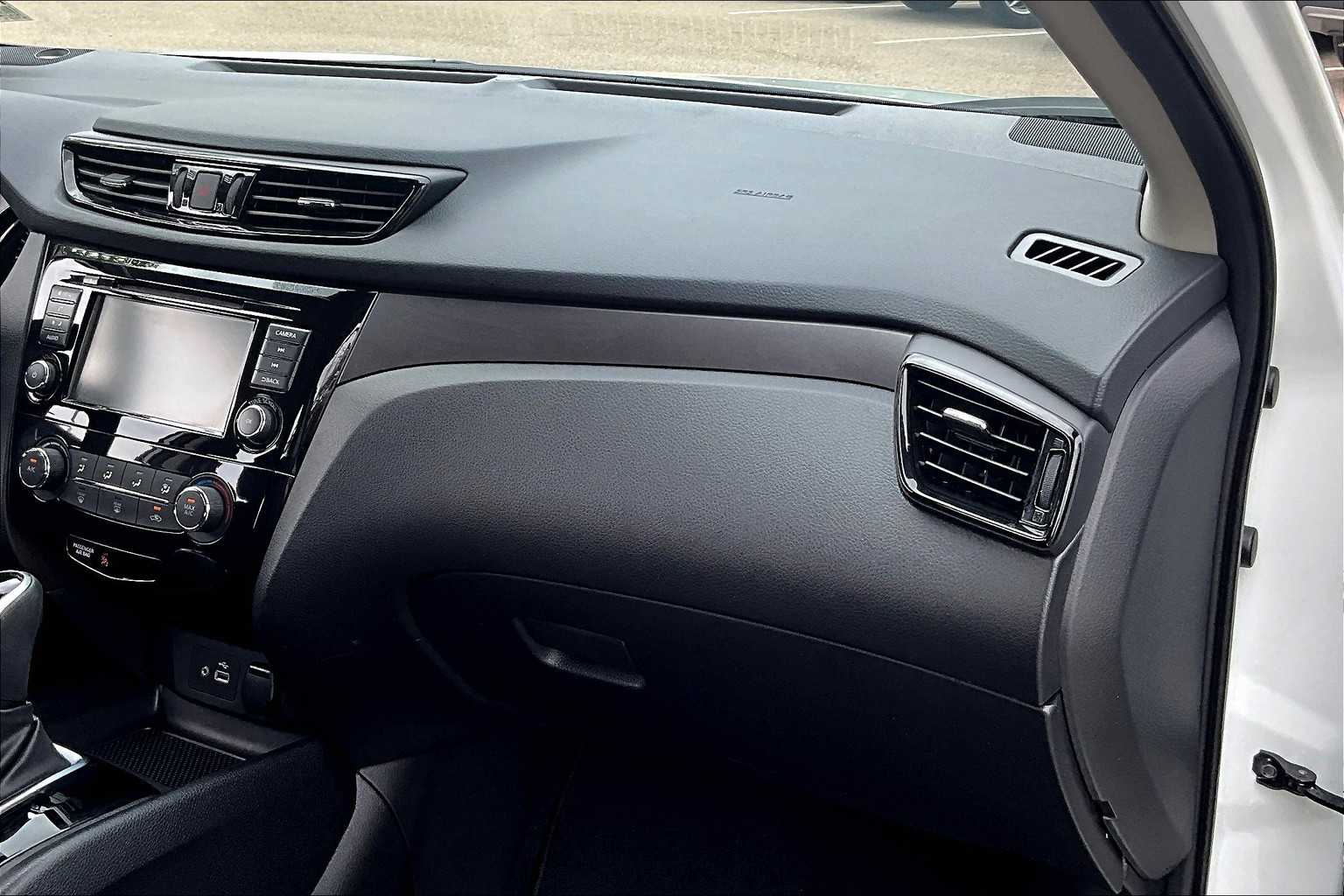 2022 Nissan Rogue Sport S - Photo 13