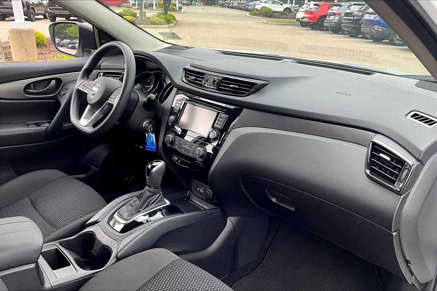 2022 Nissan Rogue Sport S - Photo 14