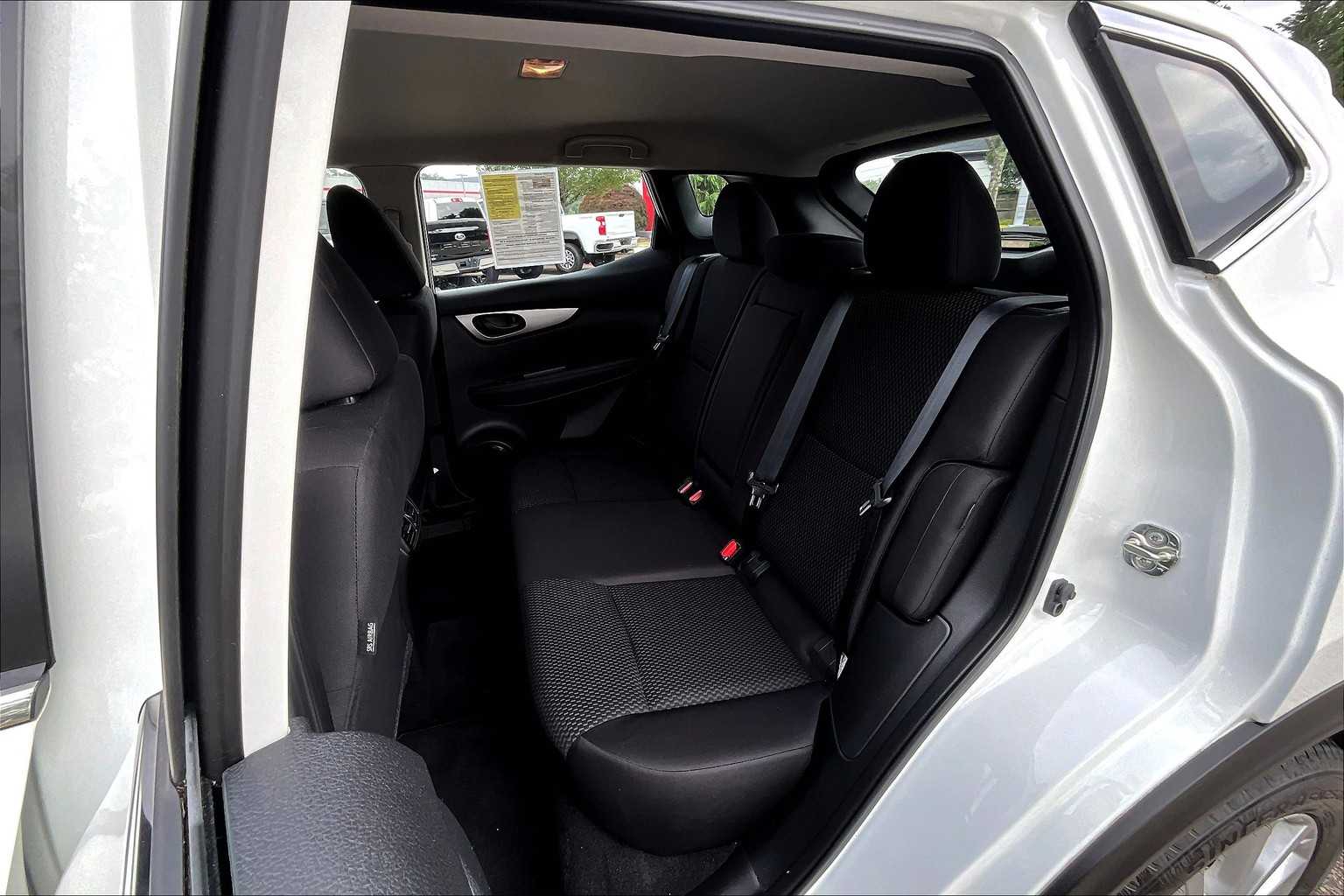 2022 Nissan Rogue Sport S - Photo 15