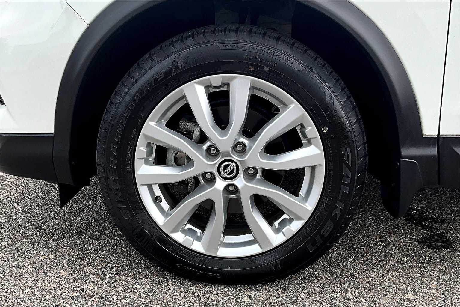 2022 Nissan Rogue Sport S - Photo 7