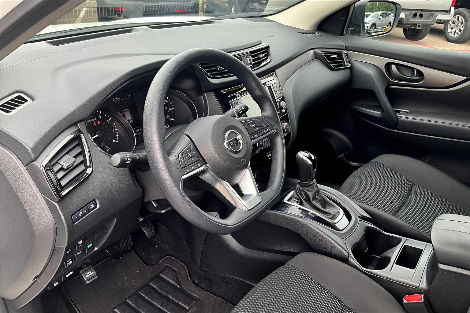 2022 Nissan Rogue Sport S - Photo 8