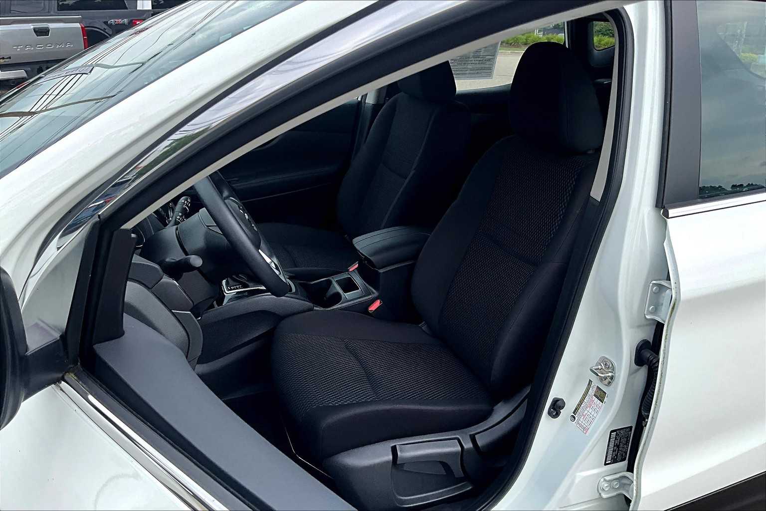 2022 Nissan Rogue Sport S - Photo 10