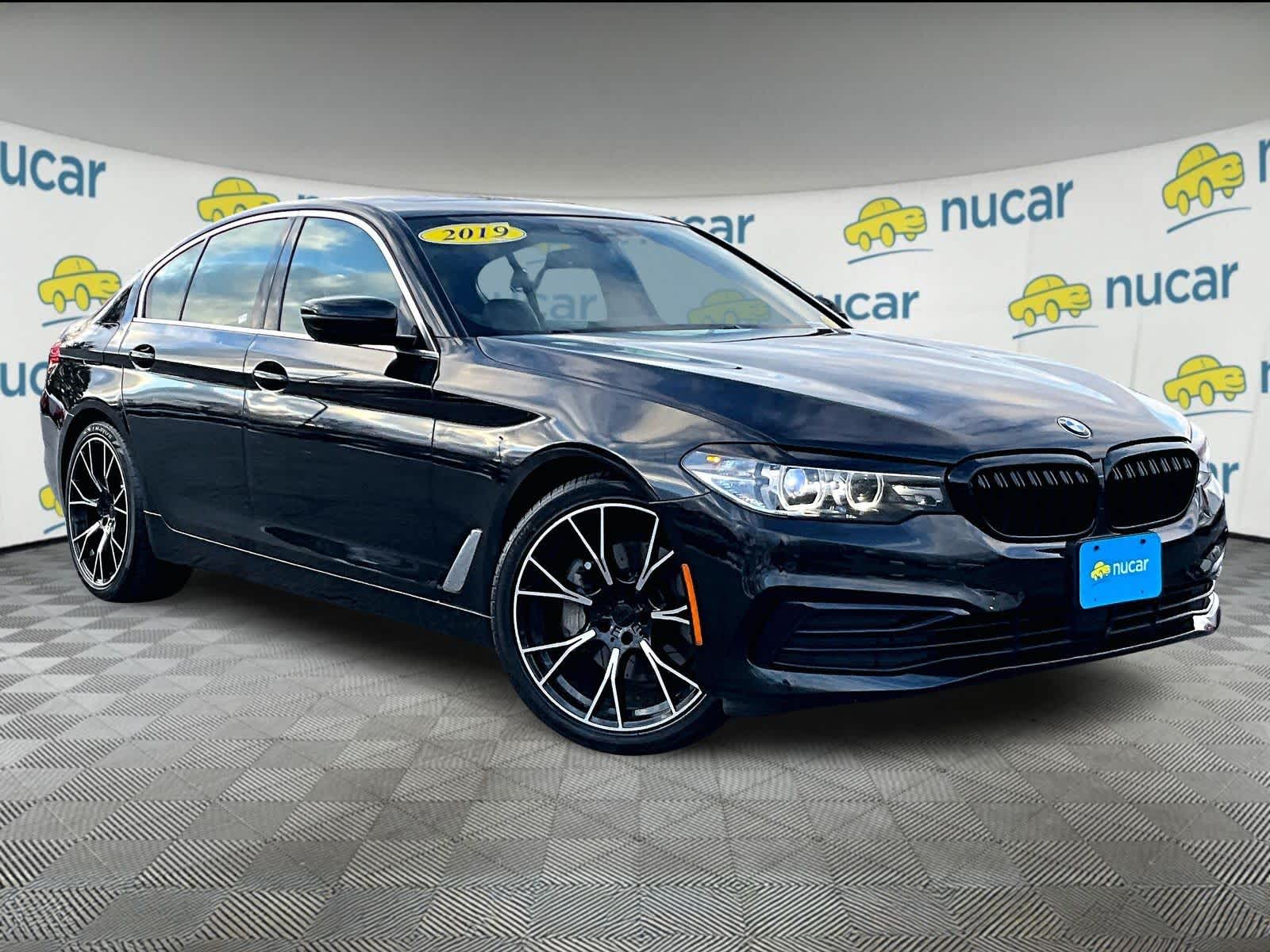 2019 BMW 5 Series 530i's photo