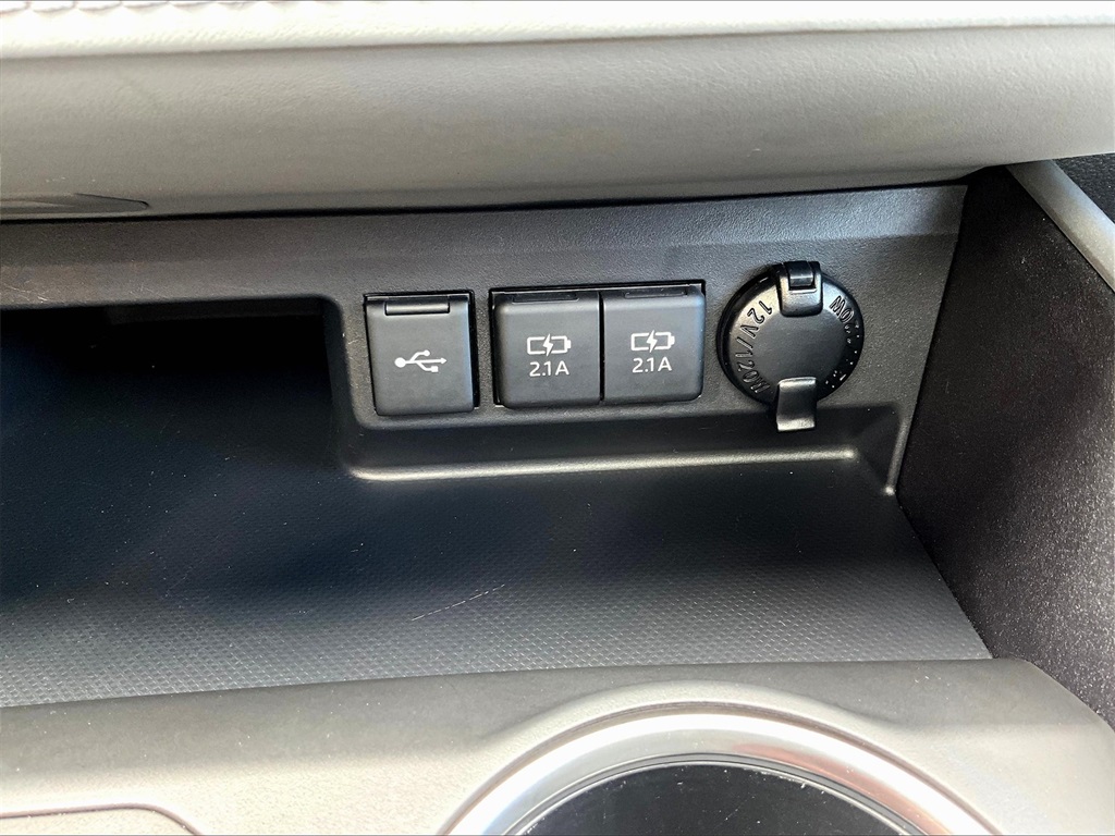 2020 Toyota Highlander XLE - Photo 28