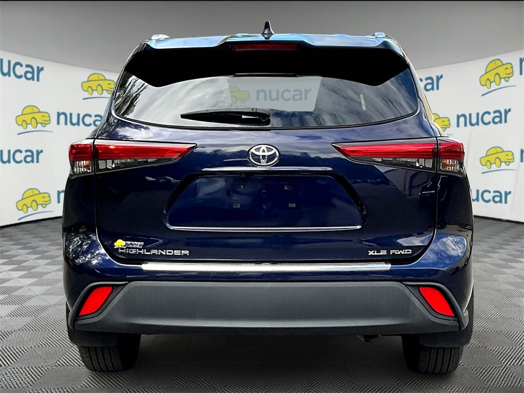 2020 Toyota Highlander XLE - Photo 5