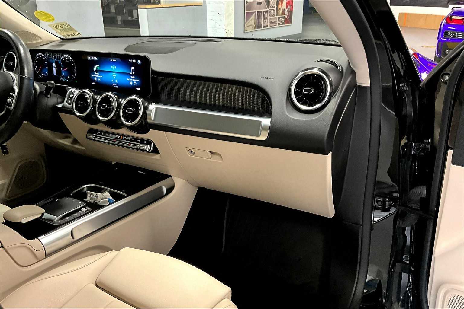 2021 Mercedes-Benz GLB GLB 250 - Photo 13